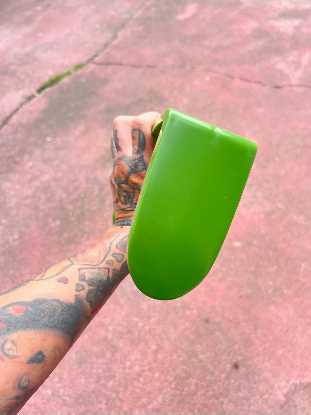 70’s Retro Vintage Avocado Green Plastic Paper Towel Holder Kitchen Dispenser